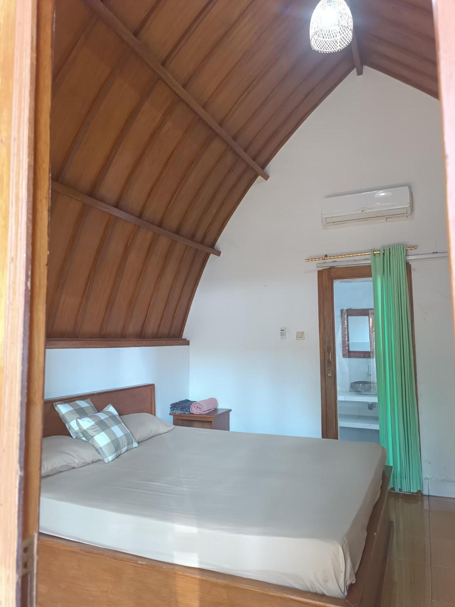 Solla_Homestay กิลิไอร์ ภายนอก รูปภาพ