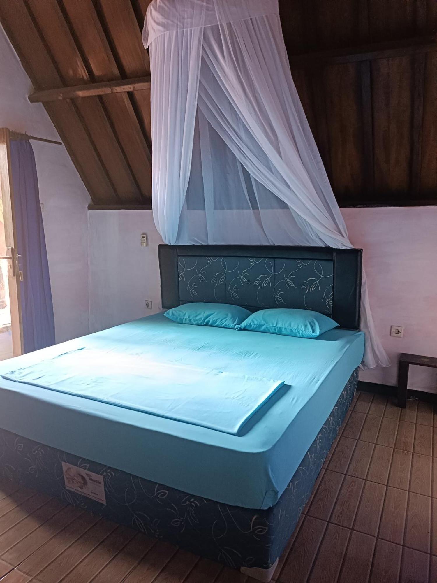 Solla_Homestay กิลิไอร์ ภายนอก รูปภาพ